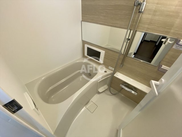 バス・シャワールーム　プレジオ本町　浴室