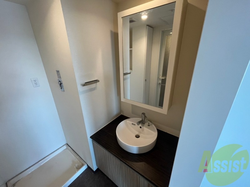 洗面設備　シャンプードレッサー。身支度はここでばっちり。