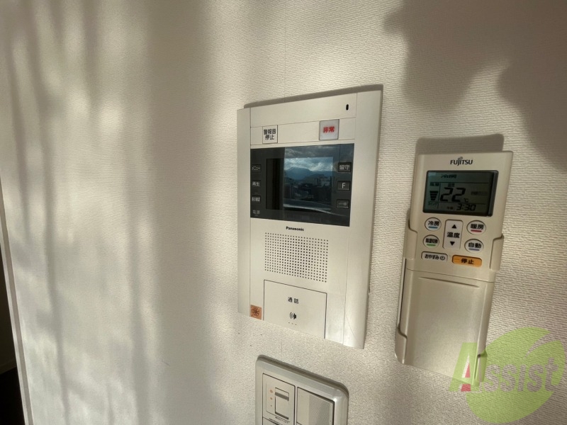 セキュリティ　ＴＶモニター付インターホンです。来客者の顔が見えるので安心！