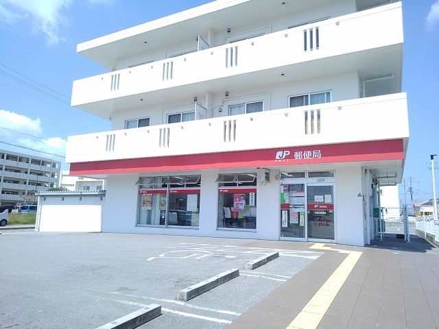 郵便局　安慶名郵便局（郵便局）まで900m