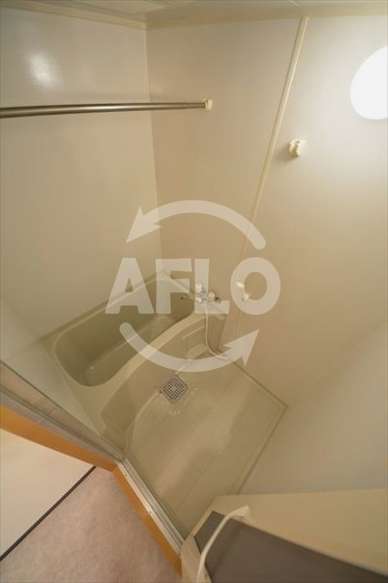 バス・シャワールーム　ラシーヌ天王寺　浴室