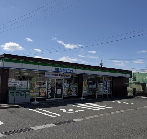 コンビニ　ファミリーマート新大治三本木店（コンビニ）まで278m