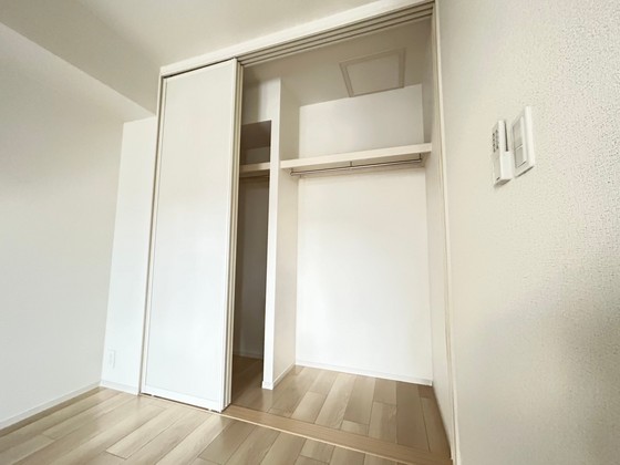 収納　※別部屋の写真です
