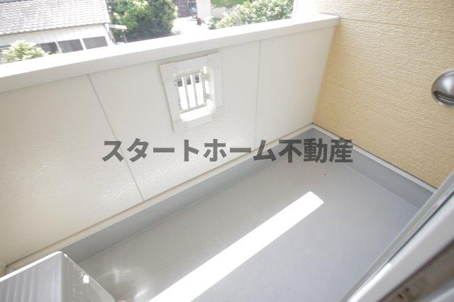 バルコニー　落ち着いた時間を過ごせるバルコニーです