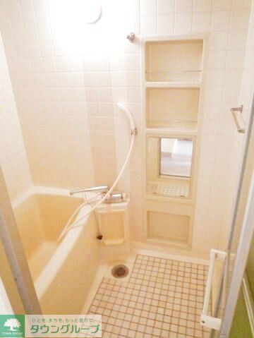 バス・シャワールーム