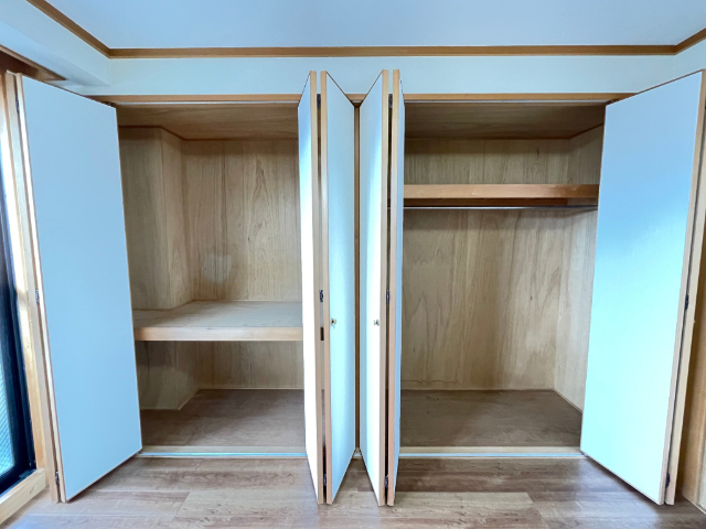 収納　南側洋室のクローゼットです