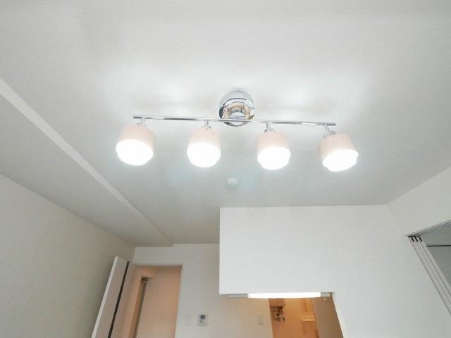 その他設備　お洒落な照明付きです♪