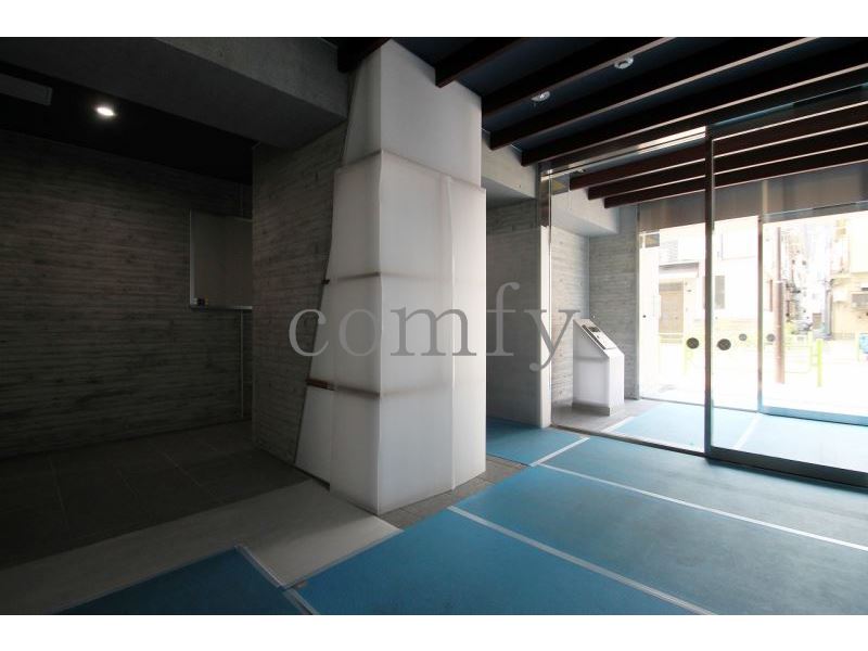 エントランス　高級感のあるエントランスホール