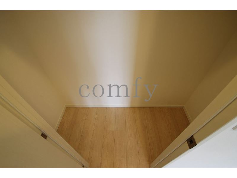 収納　ウォークインクローゼット