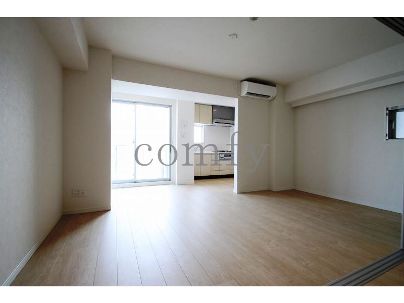 居室・リビング　開放感のあるリビングダイニング