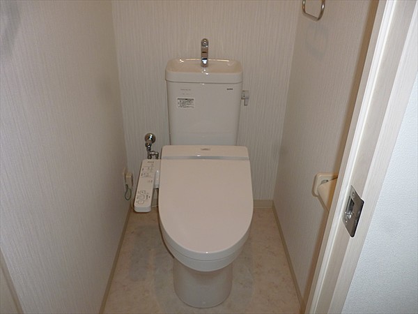 トイレ　※別部屋の参考写真です。