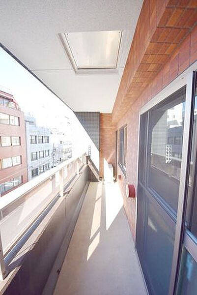 バルコニー　※別部屋の参考写真です。