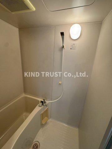 バス・シャワールーム　お風呂で日々の疲れを落としましょう