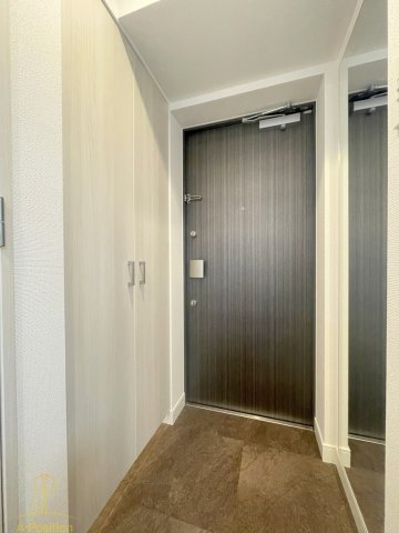 玄関　レオンコンフォート九条アルバ