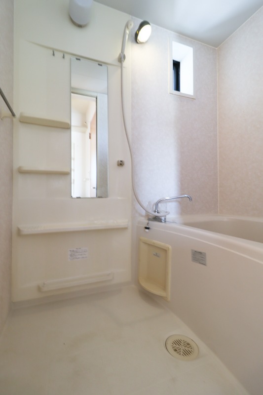 バス・シャワールーム　図面と現状に相違がある場合には現状を優先