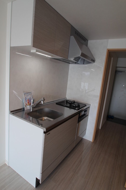 キッチン　キッチンはガス２口グリル付き！