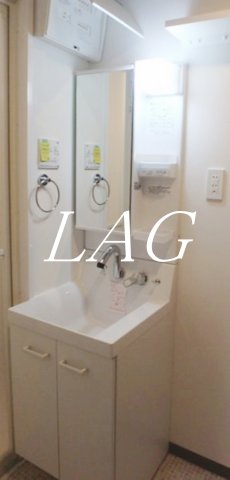 洗面設備　独立洗面台です。