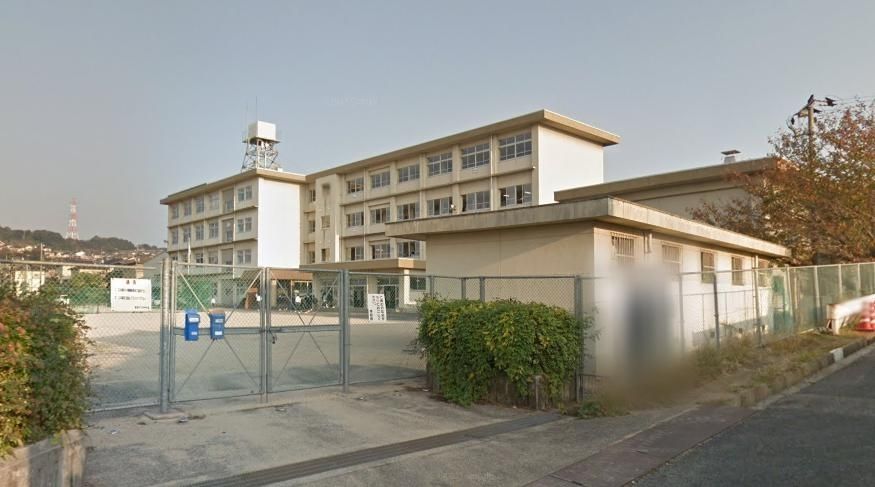 中学校　福山市立東朋中学校（中学校）まで370m