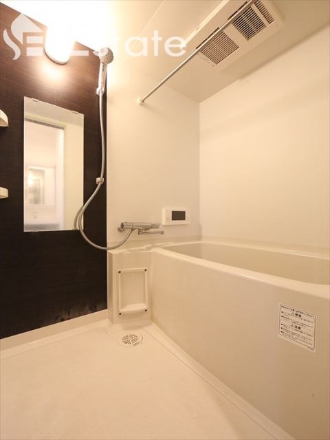 バス・シャワールーム　バスルーム