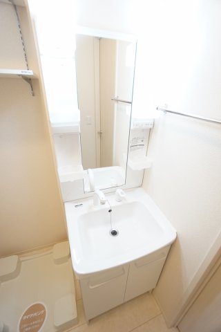 洗面設備　※同物件・同タイプの写真です