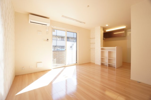 居室・リビング　※同物件・同タイプの写真です