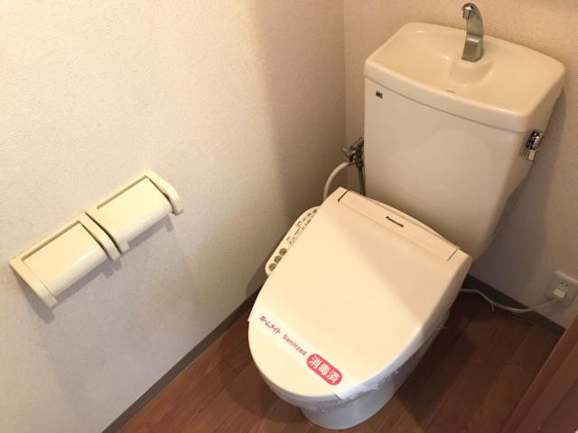 トイレ　シャワー付トイレ