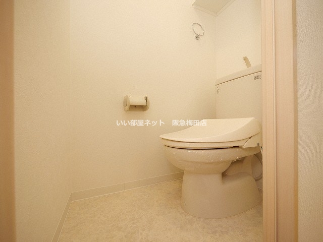 トイレ　同仕様写真となります。