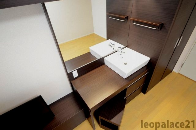 洗面設備　独立洗面台