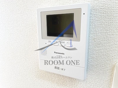 セキュリティ　モニター付きインターホンです。
