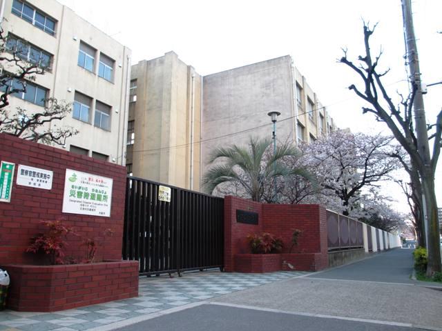 小学校　鴫野小学校（小学校）まで626m