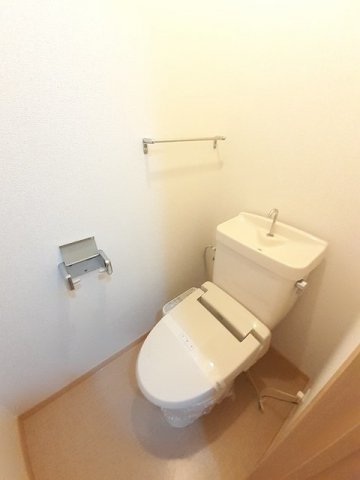 トイレ　シンプルで使いやすいトイレです