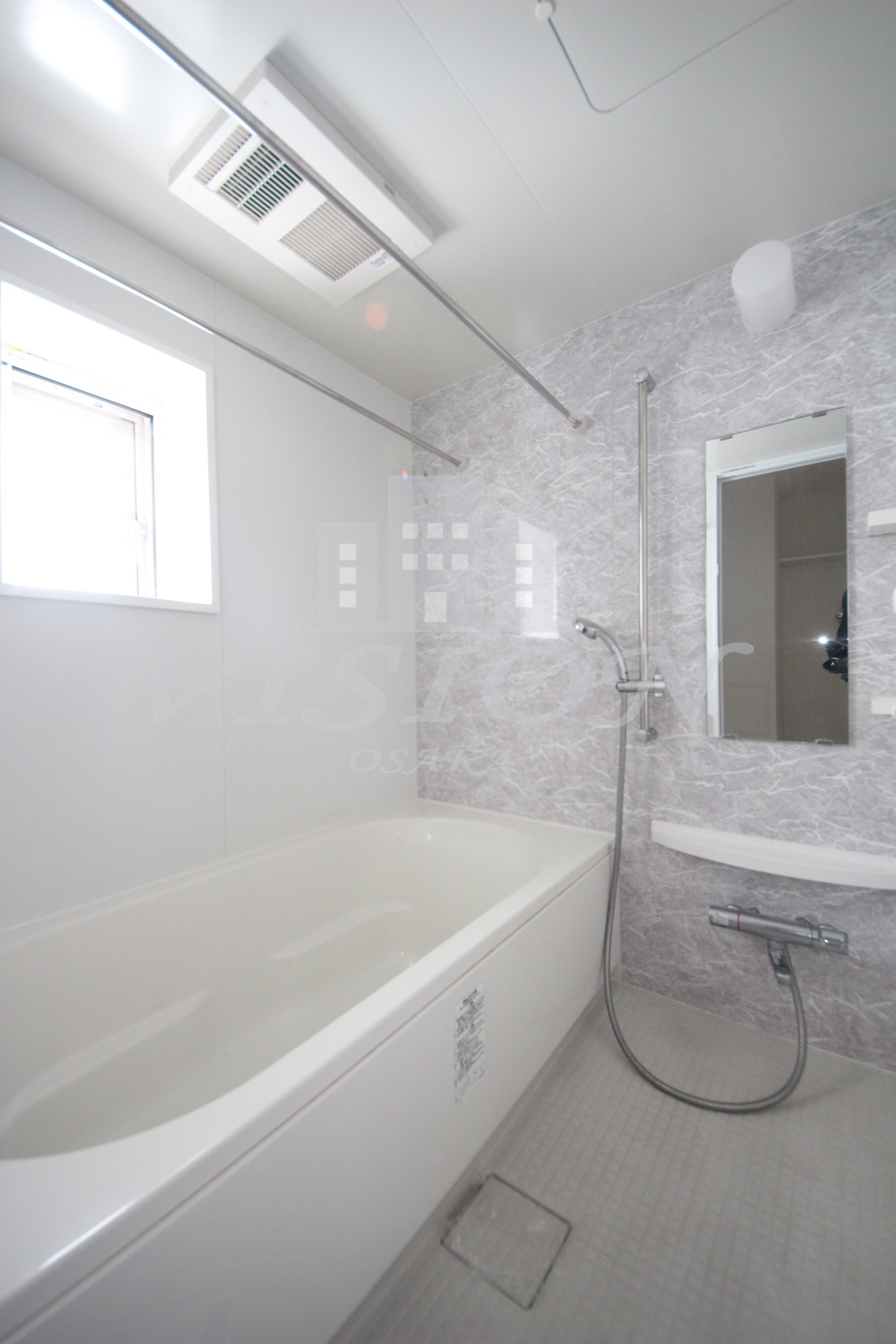 バス・シャワールーム　室内写真は別室のものです