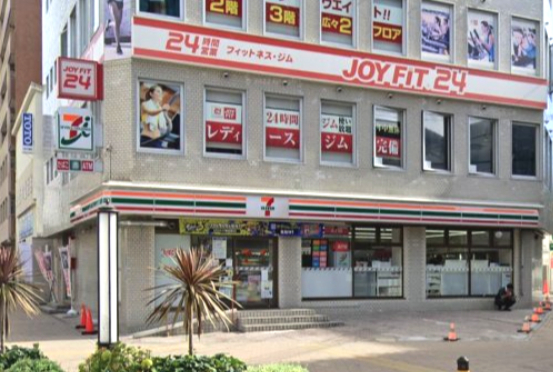 コンビニ　セブン-イレブン 神戸布引町２丁目店（コンビニ）まで78m