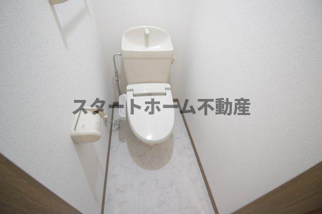 トイレ　トイレもきれいです