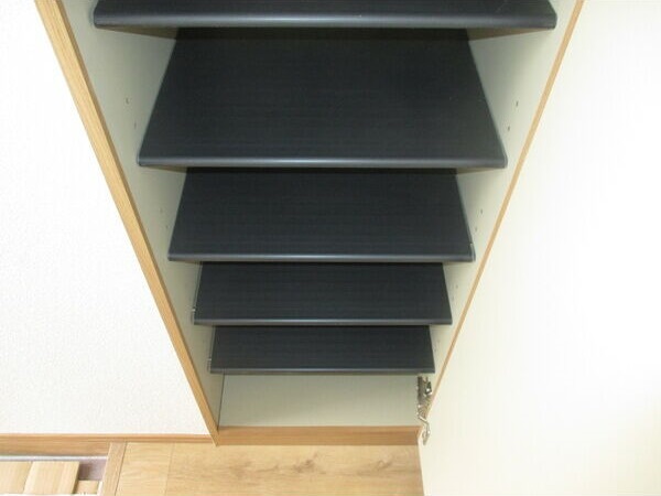 玄関　シューズボックス