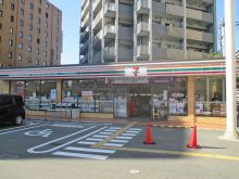 コンビニ　セブンイレブン大阪西中島1丁目店（コンビニ）まで434m