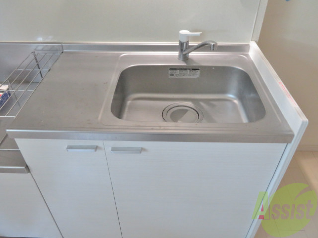 洗面設備　洗面台がないのでこちらをお使いください。