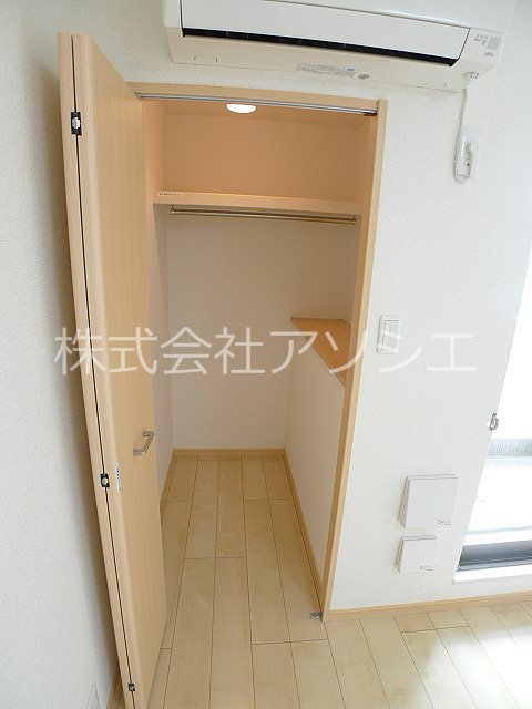 収納　ウォークインクローゼット