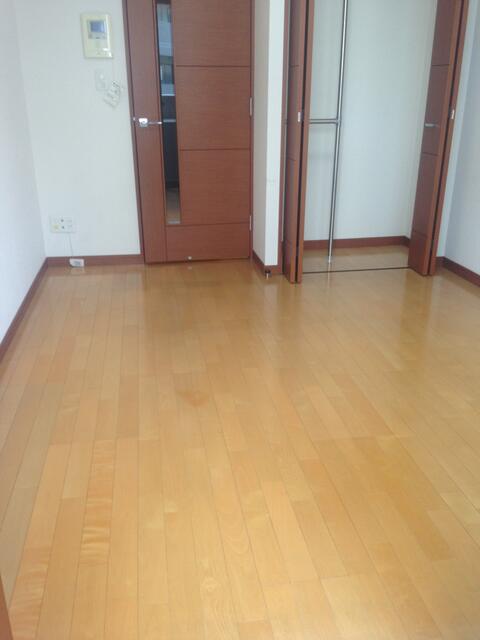 居室・リビング　ゆったり過ごせる居間です