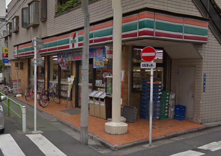 コンビニ　セブンイレブン板橋南町店（コンビニ）まで406m