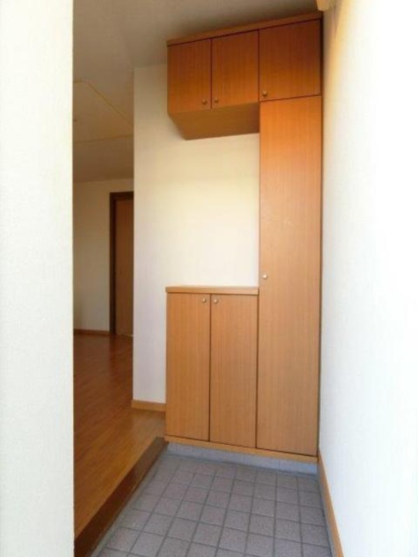 玄関　図面と現状に相違がある場合には現状を優先