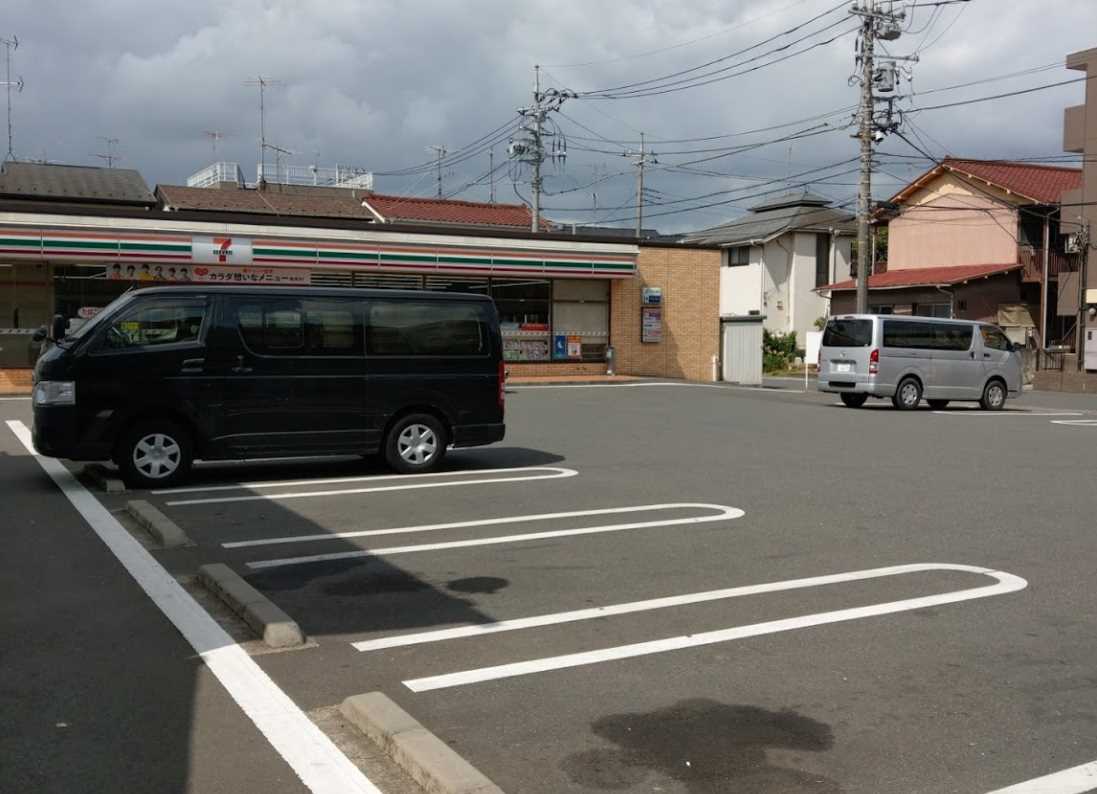 コンビニ　セブンイレブン 川崎登戸西店（コンビニ）まで357m