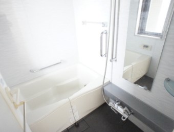 バス・シャワールーム　他部屋室内画像参照