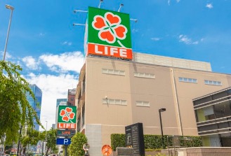 スーパー　ライフ渋谷東店（スーパー）まで150m