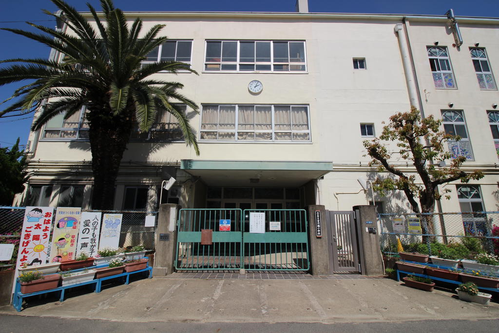 小学校　門真市立古川橋小学校（小学校）まで512m