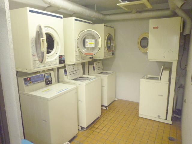 その他　★ランドリールーム★