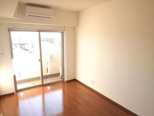 居室・リビング　※別部屋参考写真