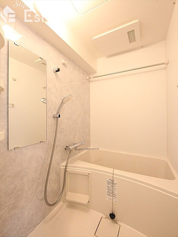 バス・シャワールーム　バスルーム