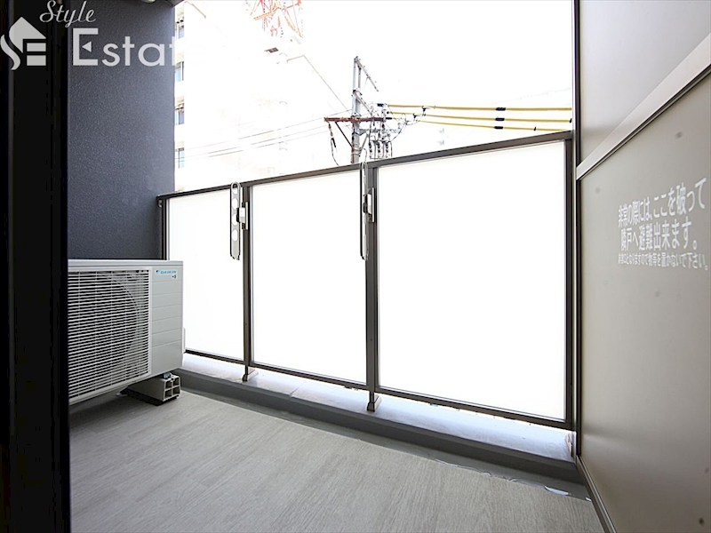 バルコニー　バルコニー