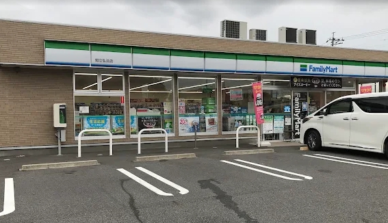 コンビニ　ファミリーマート知立弘法店（コンビニ）まで441m